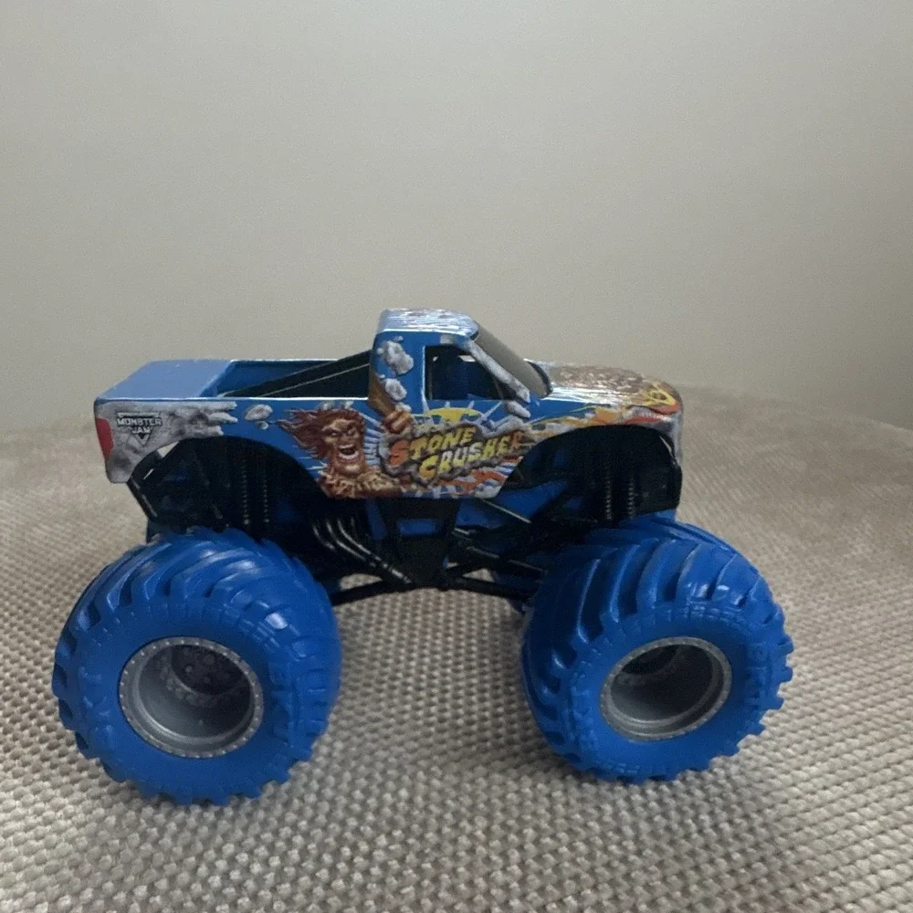 Monster Jam 1:64 Stone Crusher Gray Blue Tires 2023 Monster Truck Die Cast Metal